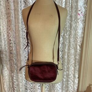 Chic Burgundy Crossbody Bag